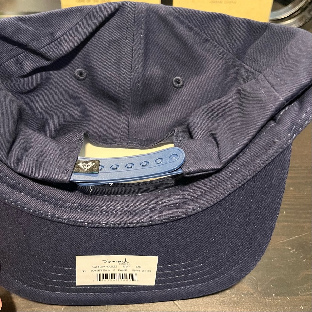Diamond Supply Co. NEW YORK - Picture 2 of 4